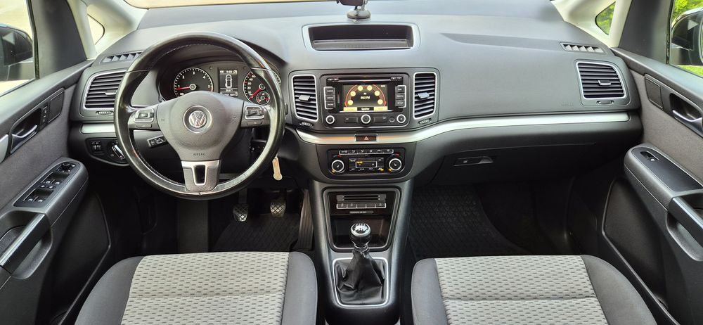 VOLKSWAGEN Sharan 2011 — imagine 4
