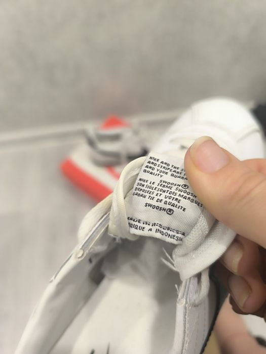 Продам кроссовки почти новые