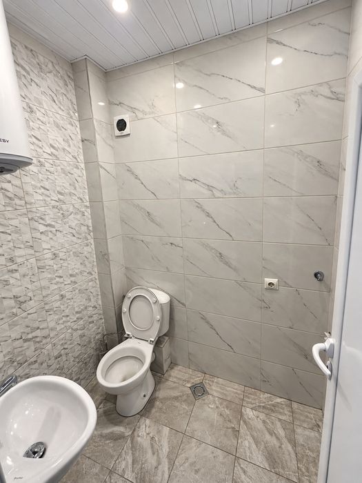 Дава се под наем Тристаен апартамент в София, Дианабад - 115 кв.м за 800 € - Снимка #11