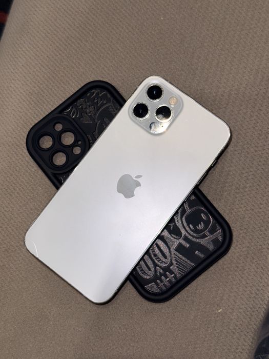 Продам Iphone 12 pro