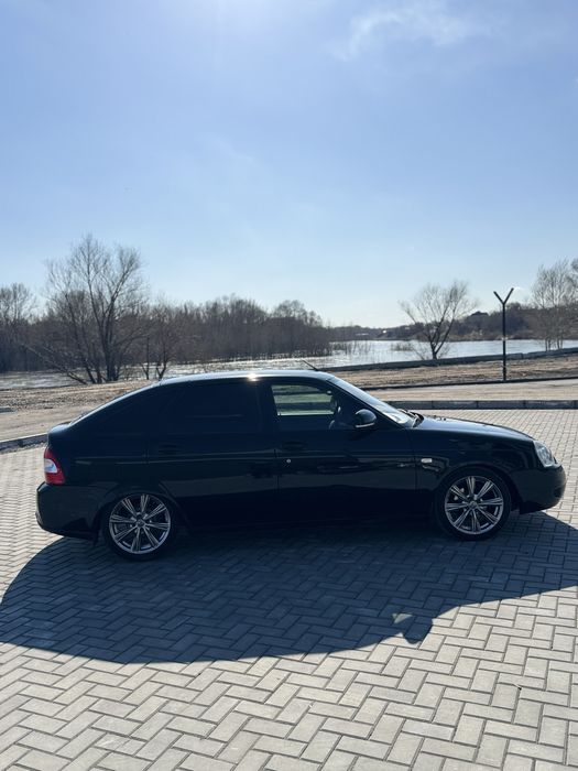 Продам Ладу Приору 2015