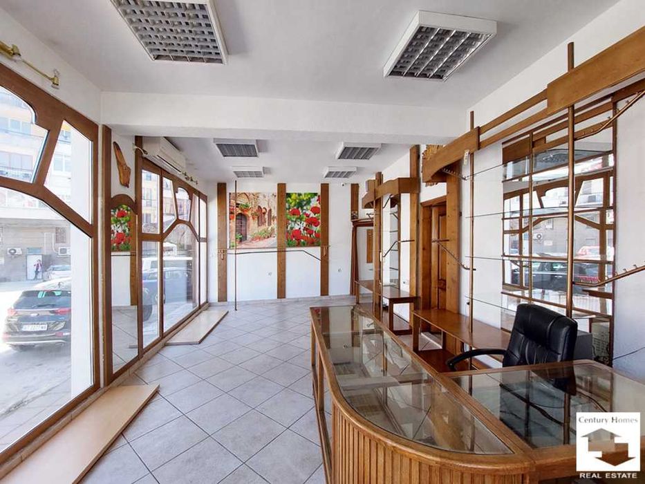 120328 ЕКСКЛУЗИВЕН! Самостоятелна къща с магазин , в гр. Г. Оряховица