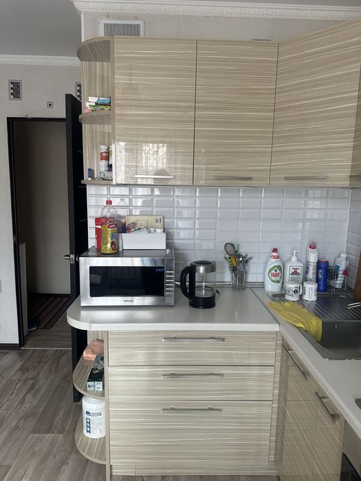 Продам  кухонный гарнитур