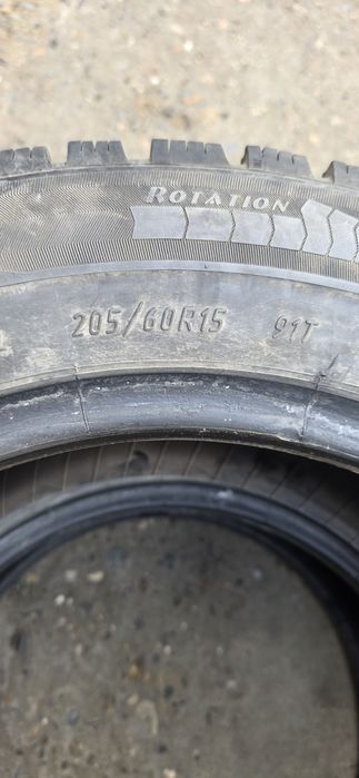 Шины 2шт. 205/60 R15 шип