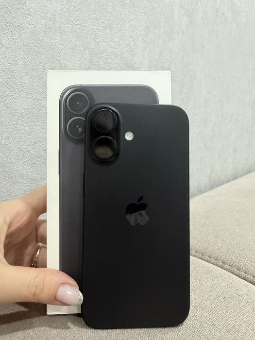 Продам айфон 16 128гб