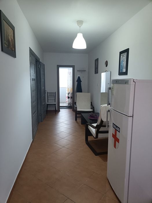 De închiriat apartament cu utilități incluse in preț și fara garanție!