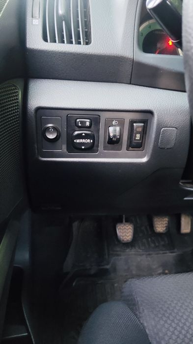 Toyota  Corolla Verso 2.2 136