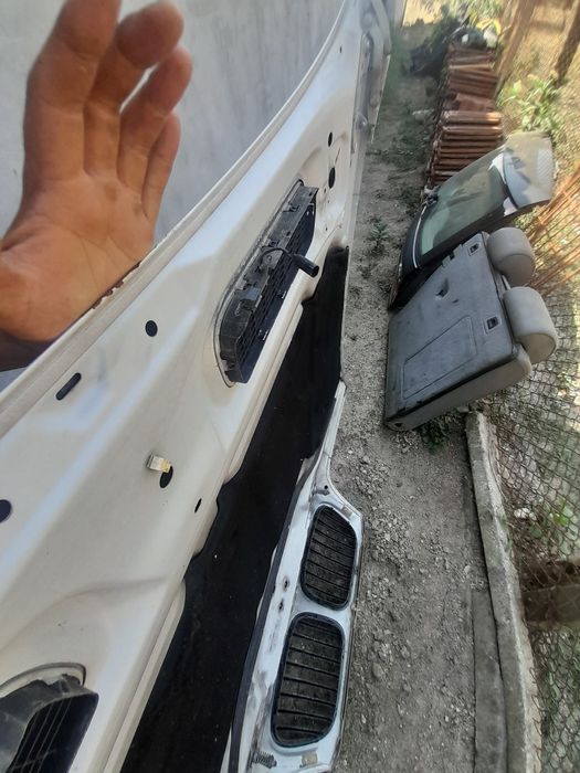 Преден капак за бмв Х5 Е53