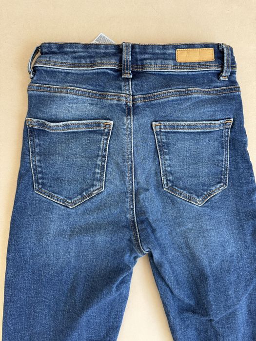 Джинсы серые и синие