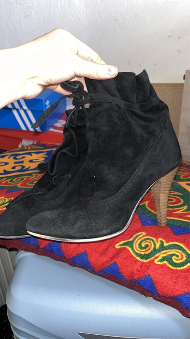 Отдам обувь бесплатно