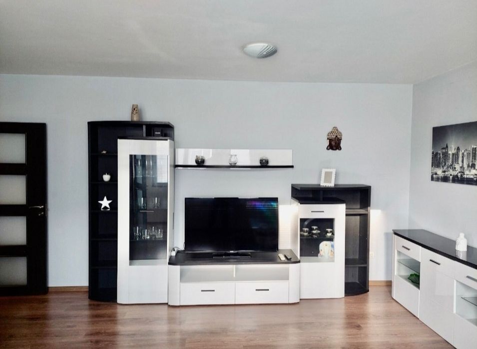 Дава се под наем Двустаен апартамент в София, Люлин 10 - 75 кв.м за 650 € - Снимка #3