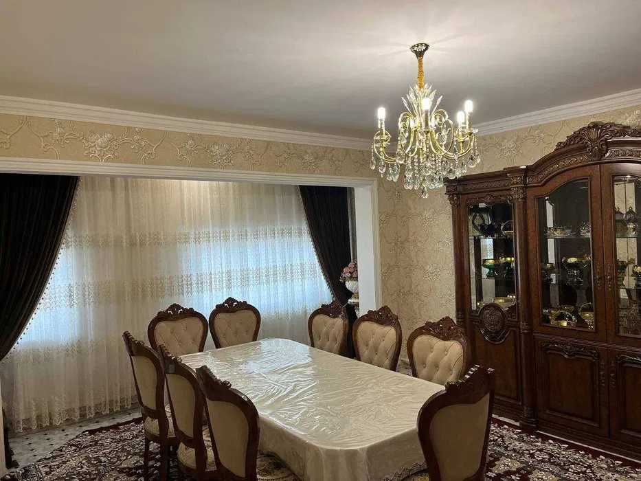 Продается 3 комнатная квартира на Чорсу