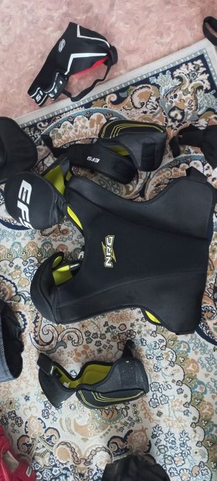 Хоккейная экипировка