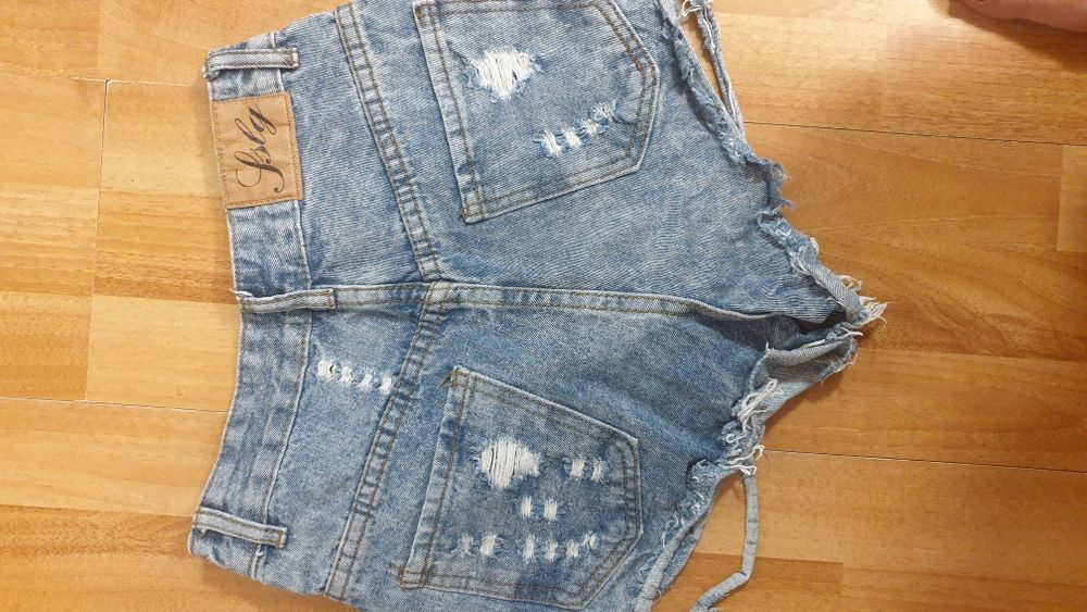 2 perechi blugi scurti