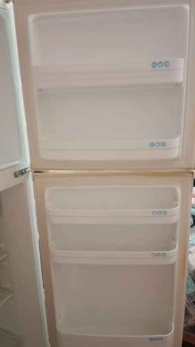 Продам холодильник