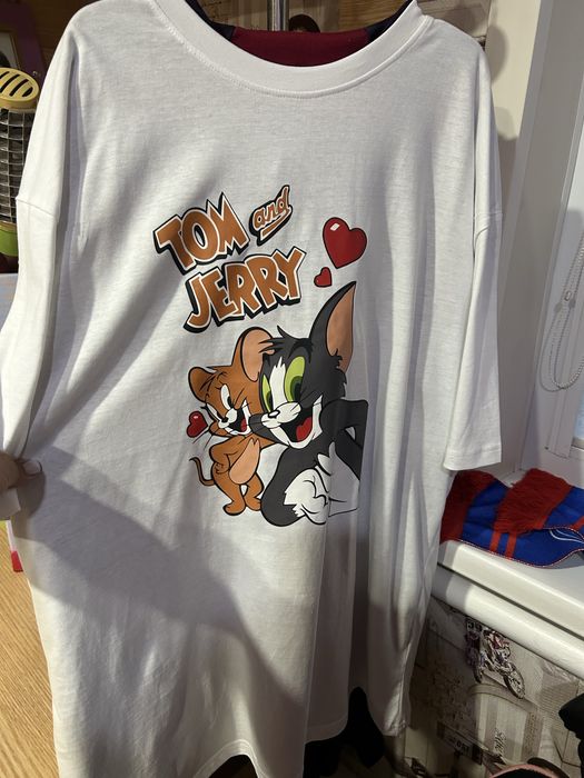 Продам футболки новые