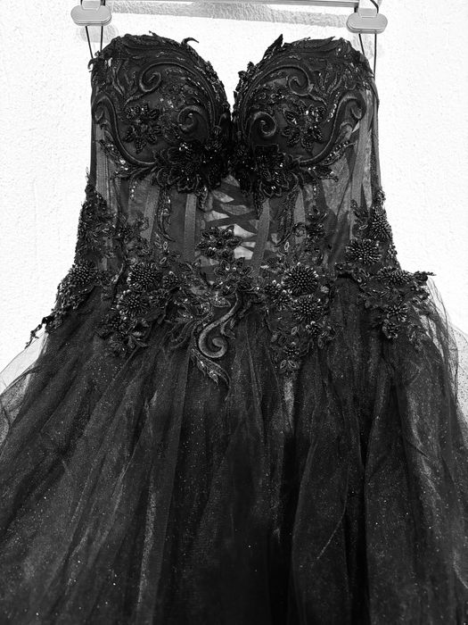 Бална рокля ,регулираща се по ваш размер