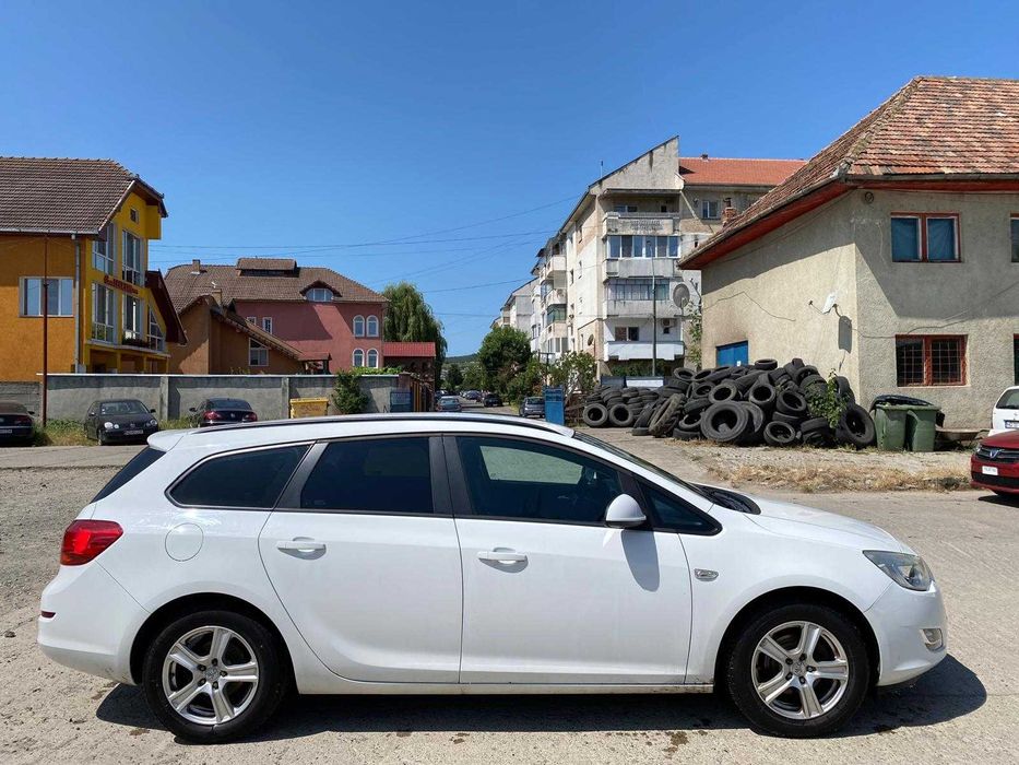 Opel Astra J 1.3 CDTI – 2011 – Foarte Economică – 2.999€
