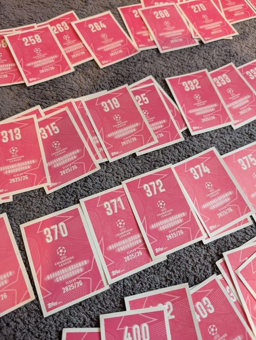 Vând sau schimb cartonase Topps Champions League 2025-2026