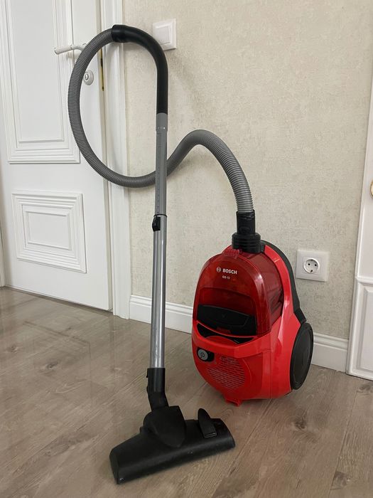 Пылесос Bosch GS-10