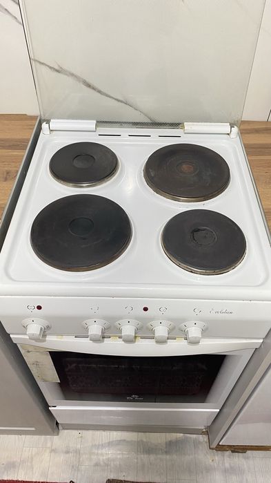 Продам электрическую плиту Evolution