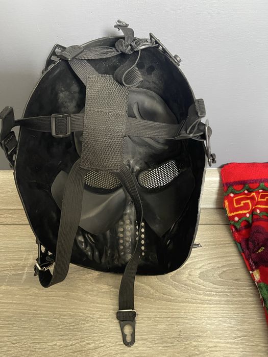 Продам маску.