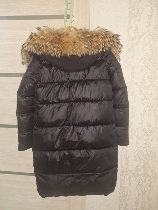 Зимний пуховик б/у