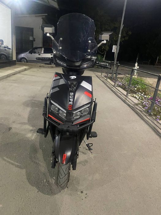 Skuter drongo yangi 800 km yurgan