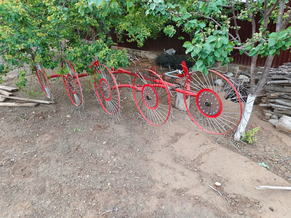 Трактор МТЗ-80 сатылады. Комплекті