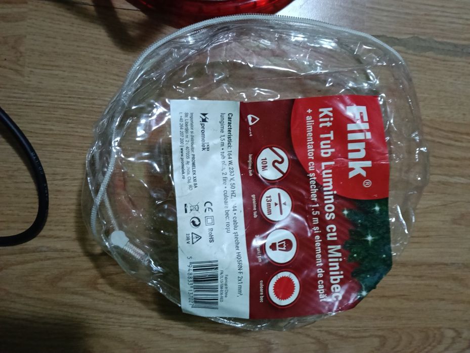 Kit luminos cu beculete 10 metri si stecher de 1,5 m