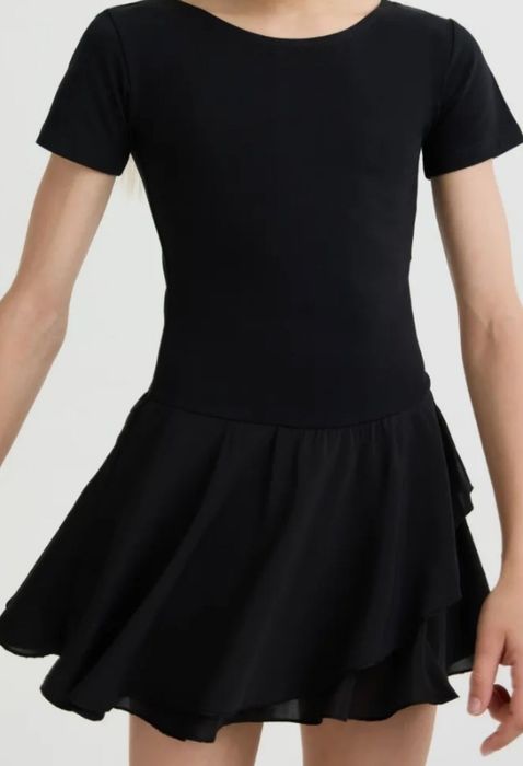 Гимнастический купальник комплект из  3шт купальника, шорты и юбка