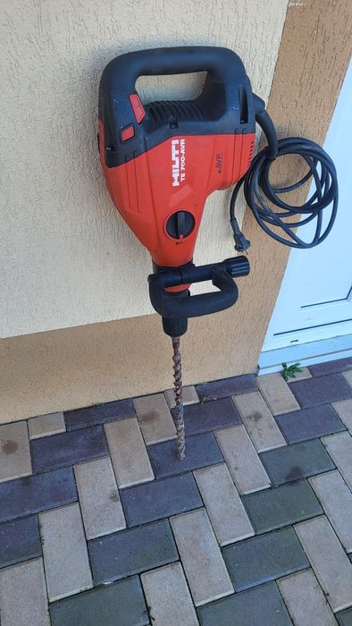 Demolator profesional Hilti TE 700 AVR