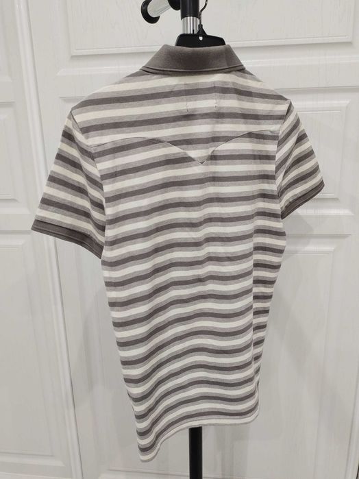 Levi's поло. Премиум. Размер S.