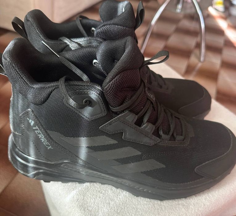 Adidas Terrex 44