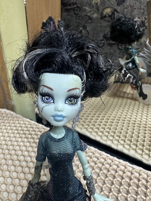 Продам куклу  монстр хай!