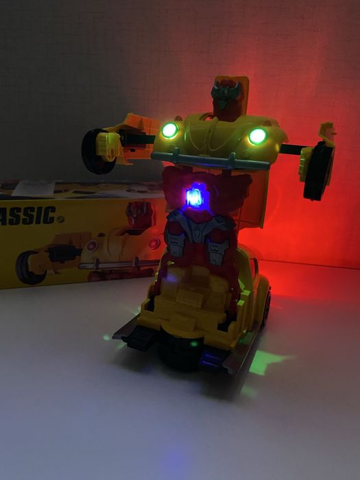 Трансформер Кола - Робот с пушек - RACING CAR