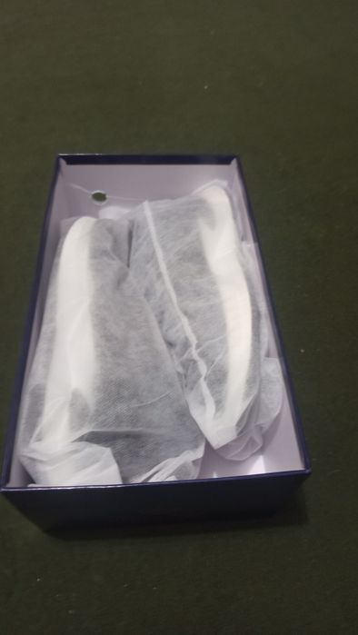 Две кросовки по цене одной