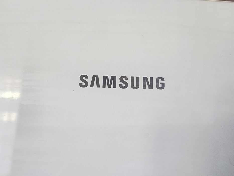 Холодильник Samsung
