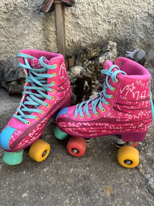 Кънки Сой Луна