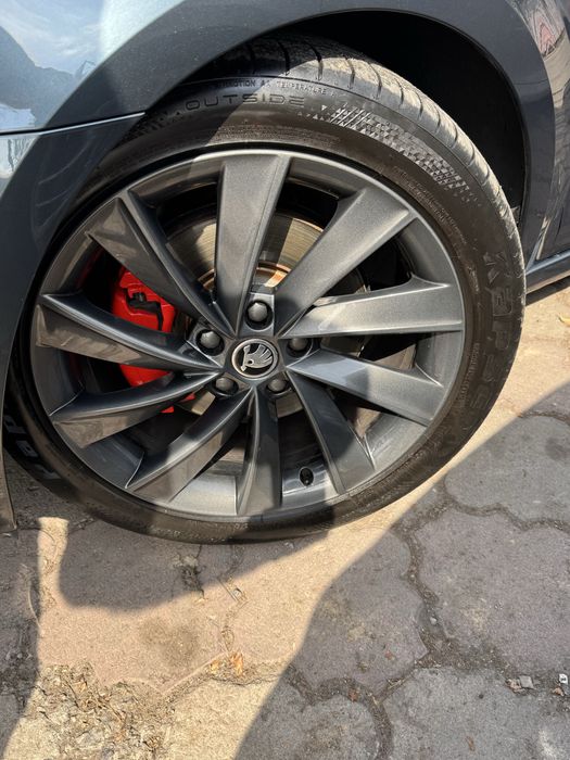 Шины летние 235/45/18