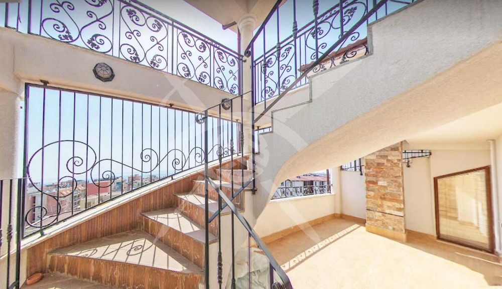 Тристаен - Несебър