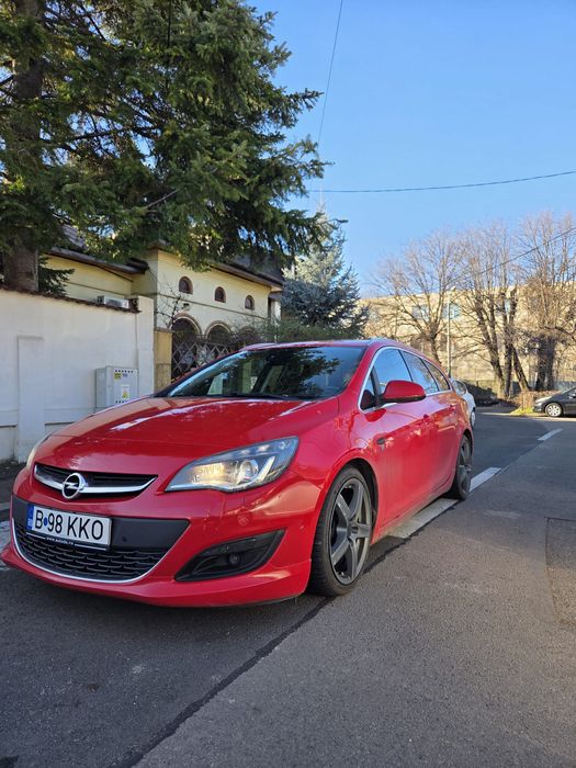 Vând Opel Astra J 2014