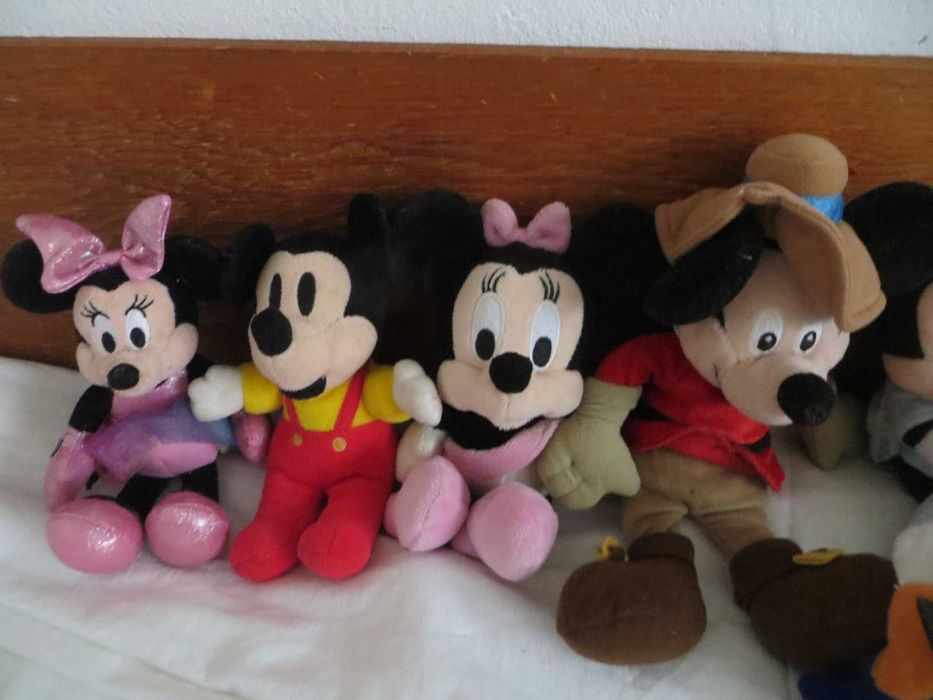 Играчки Мики и Мини Маус и други герои на Дисни