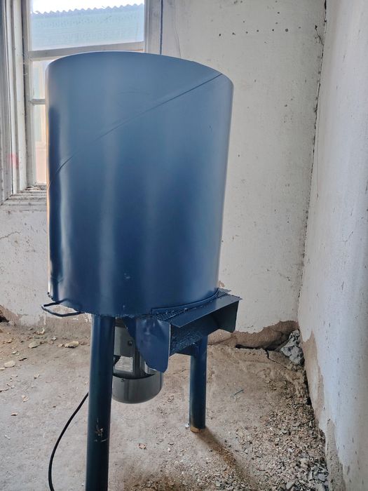 Дробилка для кормы и для сено