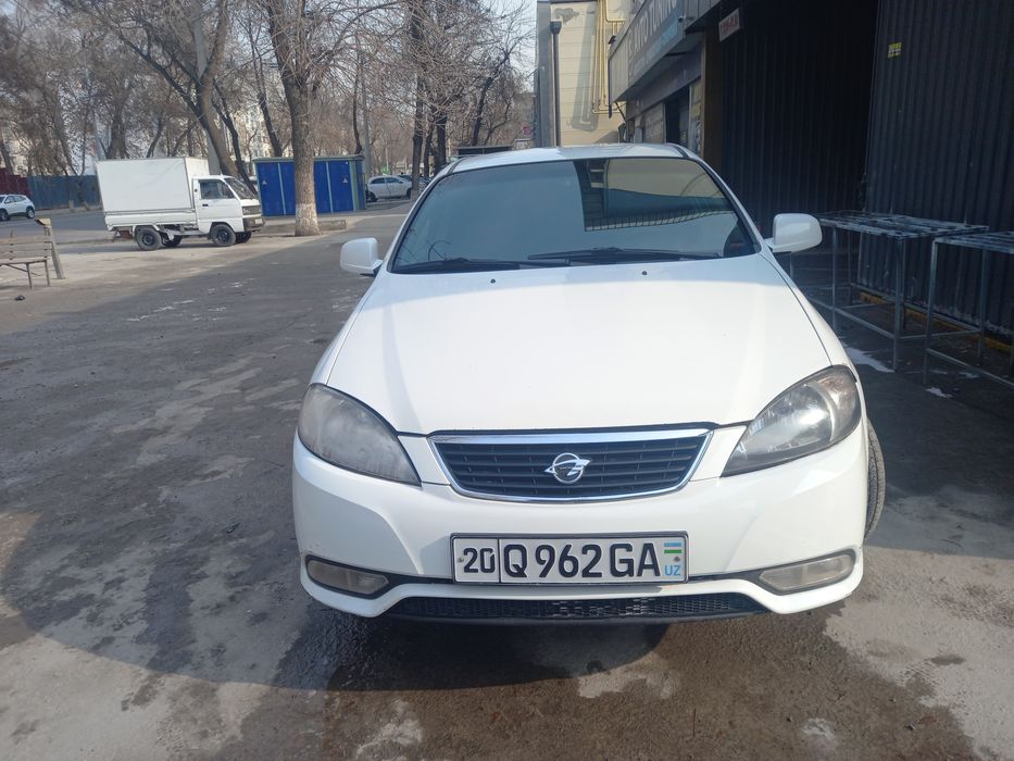 Jentraaa 2017 yil aftomat 270 probeg