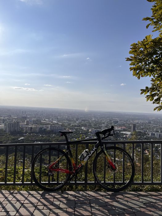 Leinak шоссейный велосипед