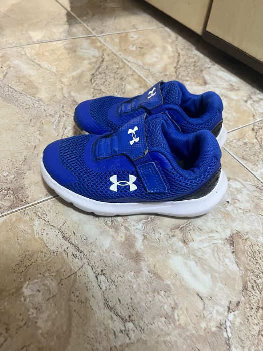 Детски маратонки under armour 26 номер