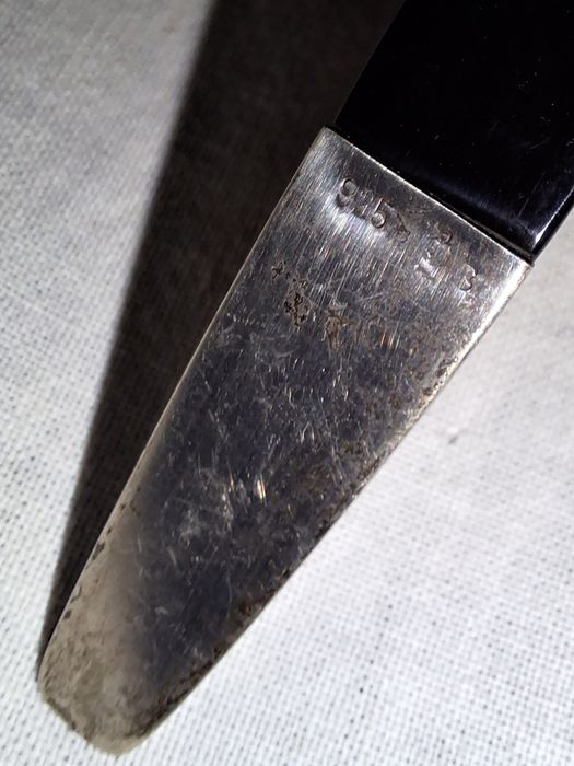 Двузъба вилица със сребърен връх накрайник