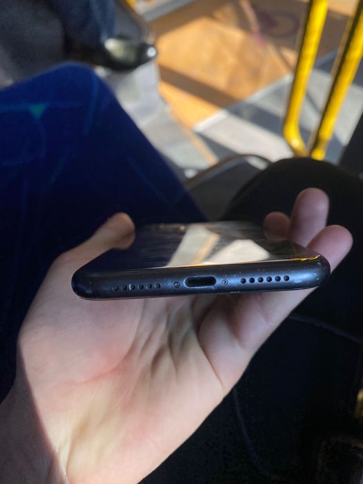 IPHONE 11 хороший