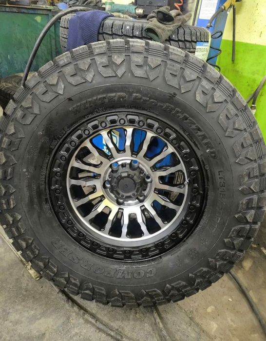 продам комплект новых колес